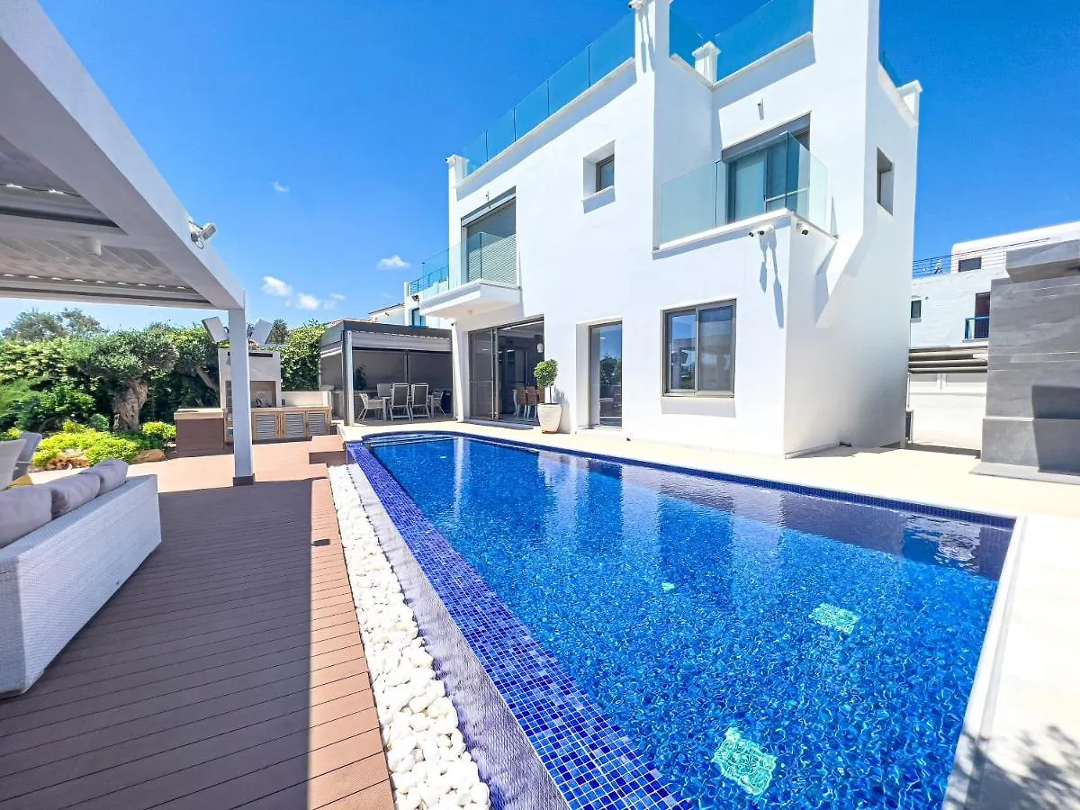 Erato Seafront Luxury Villa Protaras