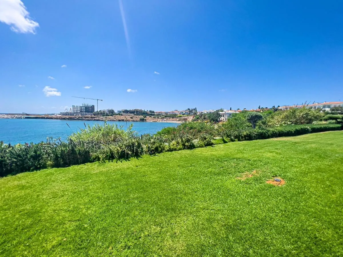 Erato Seafront Luxury Villa Protaras 0*,  Cypern