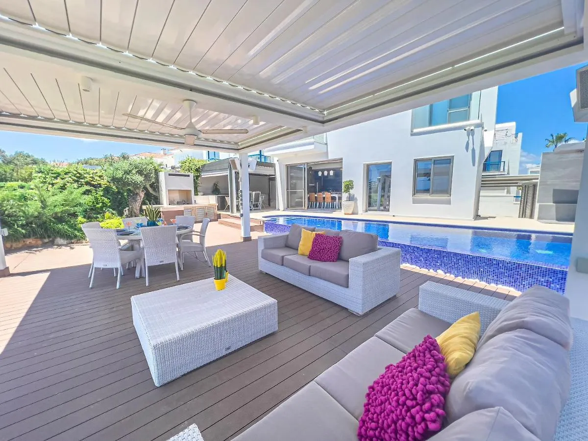 פרוטאראס Erato Seafront Luxury Villa